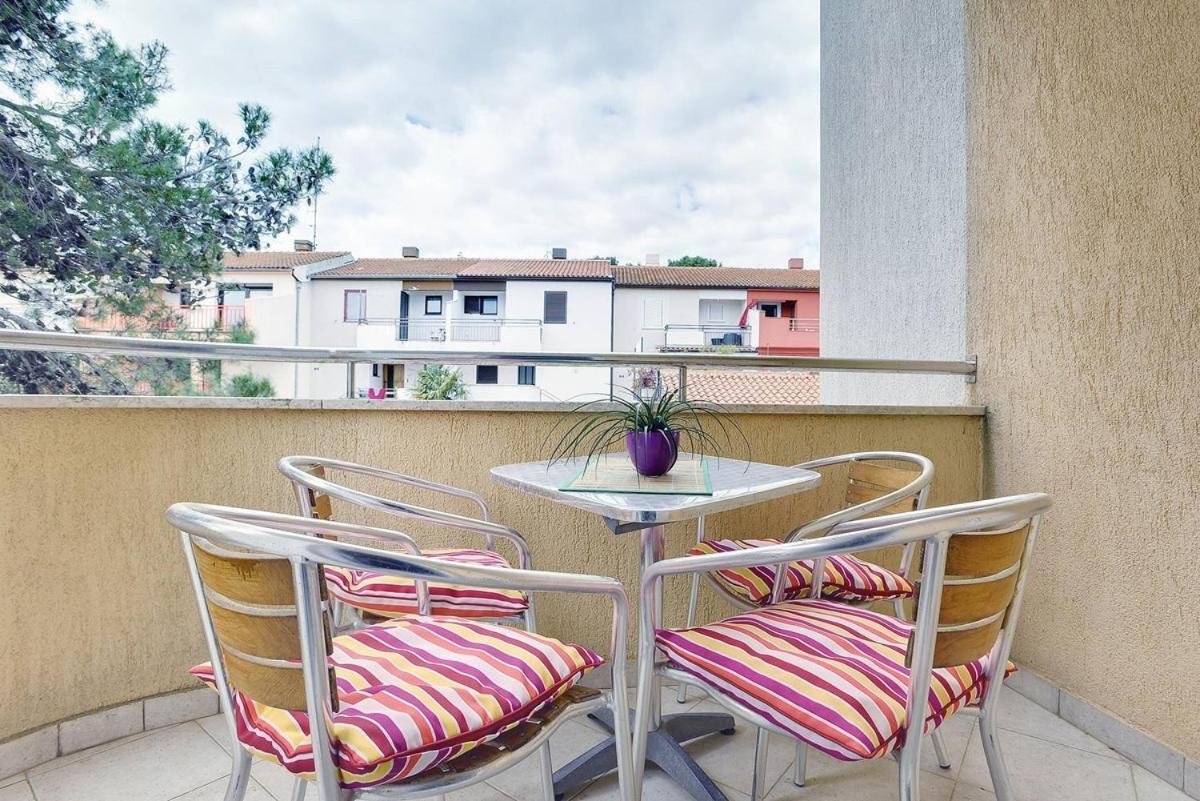 פרמנטורה Apartment Mirna מראה חיצוני תמונה